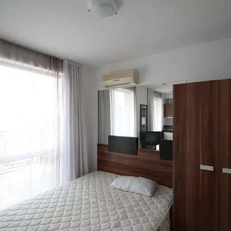 Studio Arendoo In Rainbow 3 Apartment *